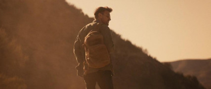 Кадр з фільму Гаси світло