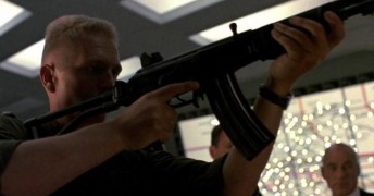 Кадр з фільму Потяг смерті