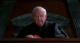 Кадр з фільму Диво на 34-й вулиці