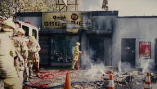 Кадр з фільму Клерки 2