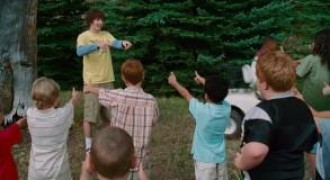 Кадр з фільму Черговий тато: Літній табір