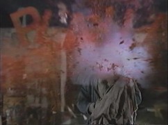 Кадр з фільму У Безвиході. Втеча з чотирнадцятої зони