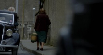 Кадр з фільму Бруклін