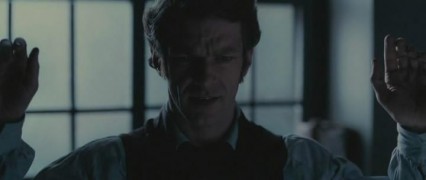 Кадр з фільму Ворон