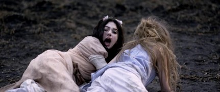 Кадр з фільму Земля привидів