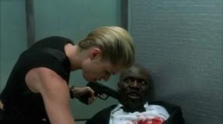 Кадр з фільму Фатальна жінка