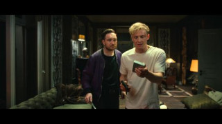 Кадр з фільму Цегла