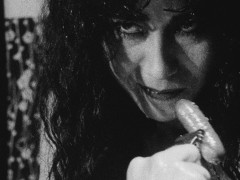 Кадр з фільму Тецуо: Людина-залізо