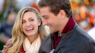 Кадр з фільму Кохання на Різдво