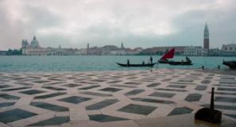 Кадр з фільму Привиди у Венеції