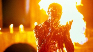 Кадр з фільму Повсталий з пекла 2. Пекельні пута