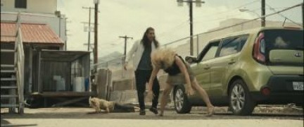 Кадр з фільму Безсоромна мандрівка