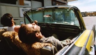 Кадр з фільму 12 доларів