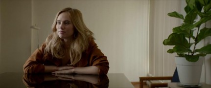 Кадр з фільму Дублікат