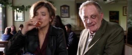 Кадр з фільму Щастя бути самою