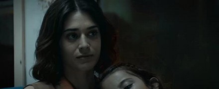 Кадр з фільму Занепад цивілізації