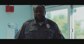 Кадр з фільму Хвилі