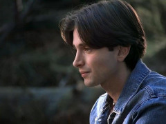 Кадр з фільму Тиха ніч