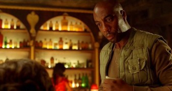 Кадр з фільму Нянь