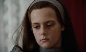 Кадр з фільму Шепіт і крик