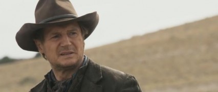 Кадр з фільму Мільйон способів втратити голову