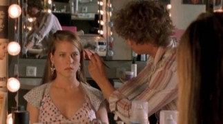 Кадр з фільму Попелюшка-суперзірка