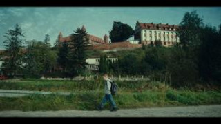 Кадр з фільму Кольори зла: Чорний