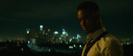 Кадр з фільму Небезпечний пасажир