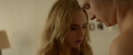 Кадр з фільму Дублікат