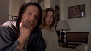 Кадр з фільму Завсідник бару