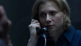 Кадр з фільму Під замком