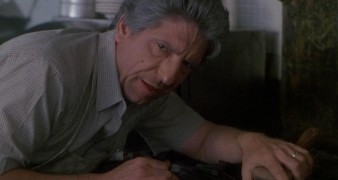 Кадр з фільму Що трапилось минулої ночі