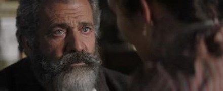 Кадр з фільму Геній і безумець