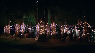 Кадр з фільму Ласкаво просимо до Різдва