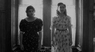 Кадр з фільму Марія