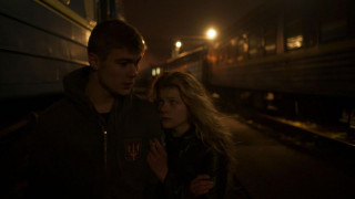 Кадр з фільму Коли падають дерева