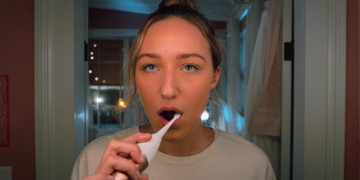 Кадр з фільму Висока Дівчина 2