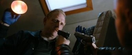 Кадр з фільму Ель Каміно: Пуститися берега