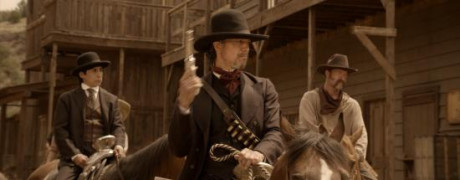 Кадр з фільму Померти за долар