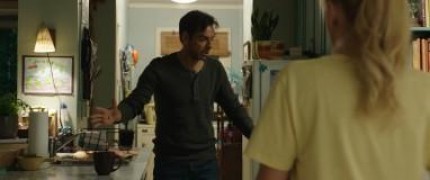 Кадр з фільму За бортом