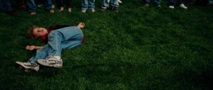 Кадр з фільму Школа виживання