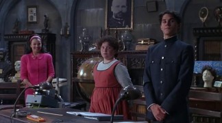 Кадр з фільму Перукарка і чудовисько