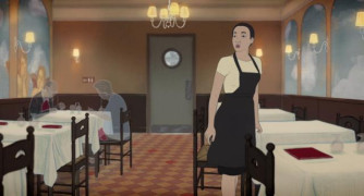 Кадр з фільму Сліпа верба, спляча жінка