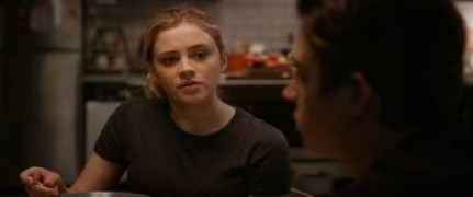 Кадр з фільму Після падіння