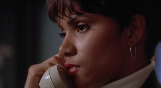 Кадр з фільму Мій батько - злочинець