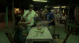 Кадр з фільму І твою маму теж