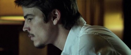 Кадр з фільму Я приходжу з дощем