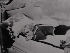 Кадр з фільму Втрачений горизонт