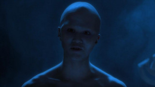 Кадр з фільму Домініон: Попередній