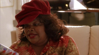 Кадр з фільму Високі паркани